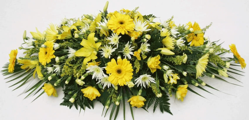 Yellow And White Casket Spray Buy Online Or Call 01442 242600